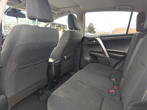 Used 2018 Toyota RAV4 XLE image 30