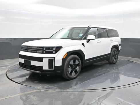 New 2026 Hyundai Santa Fe SE image 1