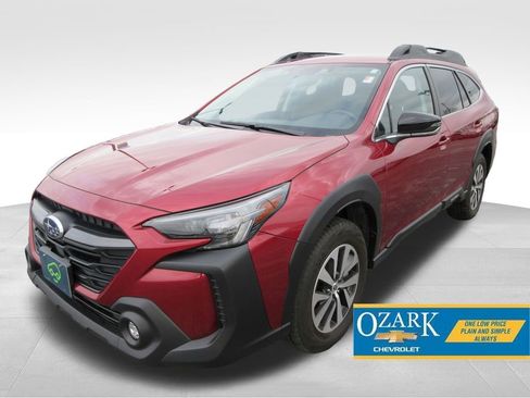 Used 2024 Subaru Outback Premium image 1