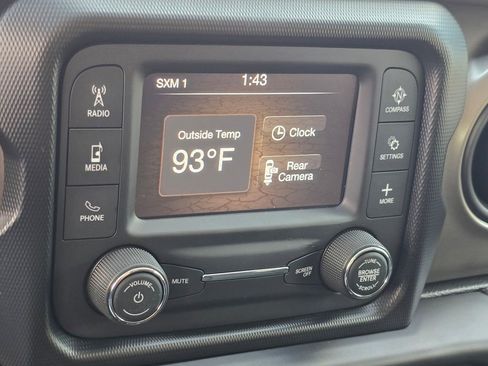 Used 2020 Jeep Wrangler Sport S image 44