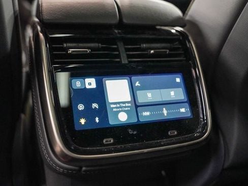 Used 2022 Rivian R1T Launch Edition AWD/4WD image 10