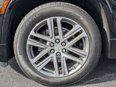 Used 2023 Chevrolet Traverse High Country image 35