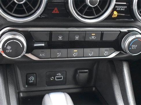 Used 2025 Nissan Sentra S image 26