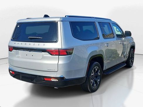 Used 2024 Jeep Wagoneer L Series III w/ Flexible Seating Group image 3