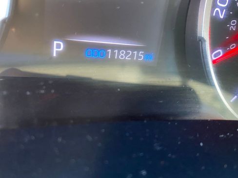 Used 2021 Toyota RAV4 XLE image 5