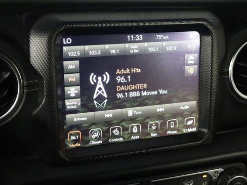 Used 2022 Jeep Wrangler Unlimited Sahara w/ Cold Weather Group AWD/4WD image 27