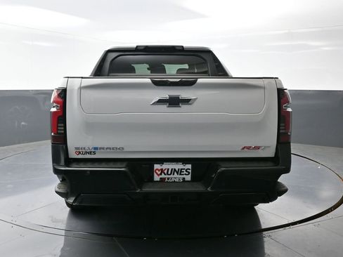 New 2025 Chevrolet Silverado EV RST image 10