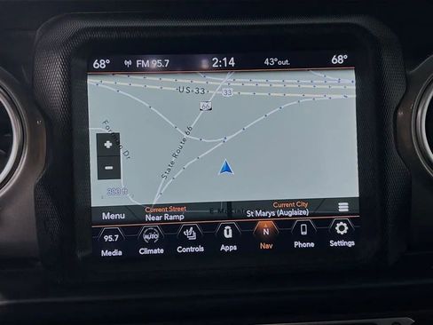 Used 2021 Jeep Gladiator Overland image 14