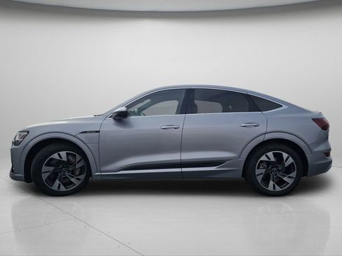 Used 2022 Audi e-tron Premium image 23