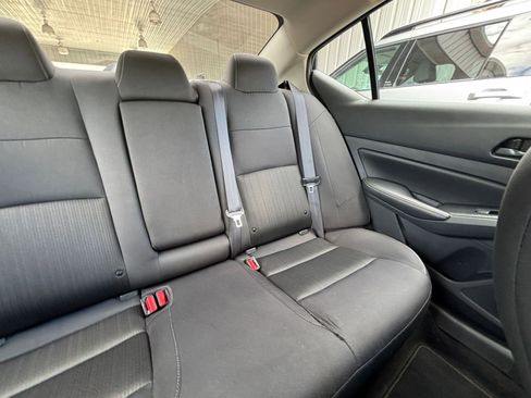 Used 2025 Nissan Altima 2.5 SV FWD image 37