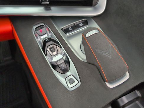 Used 2025 Chevrolet Corvette Stingray Premium Conv image 16