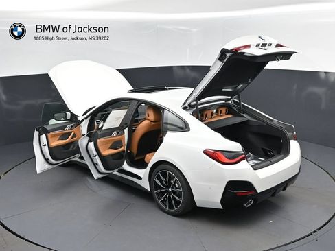 New 2026 BMW 430i w/ M Sport Package RWD image 2