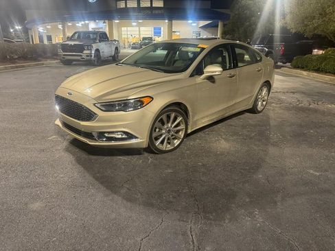 Used 2017 Ford Fusion Platinum image 4