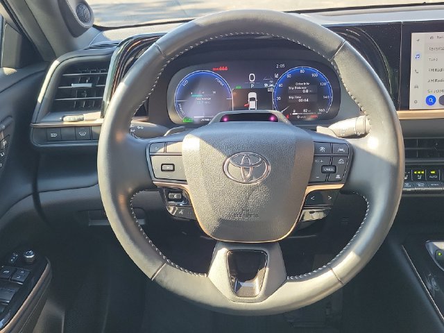 Used 2024 Toyota Crown Platinum AWD/4WD image 10