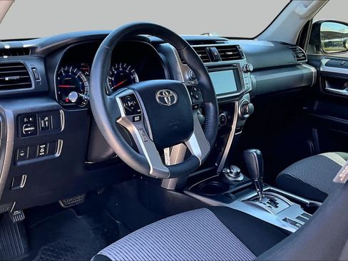 Used 2019 Toyota 4Runner SR5 AWD/4WD image 16