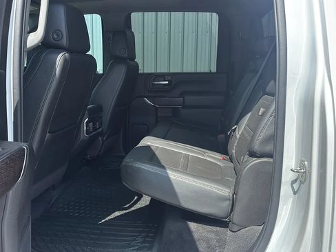 Used 2023 GMC Sierra 3500 Denali w/ Denali Ultimate Package AWD/4WD image 18