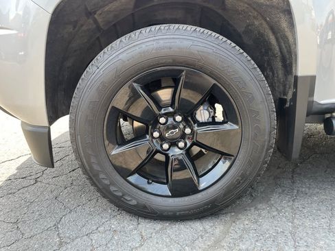 Used 2017 Chevrolet Colorado LT w/ Redline Special Edition AWD/4WD image 14