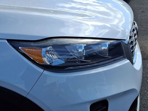 Used 2020 Kia Sorento LX w/ LX I4 Convenience Package image 10