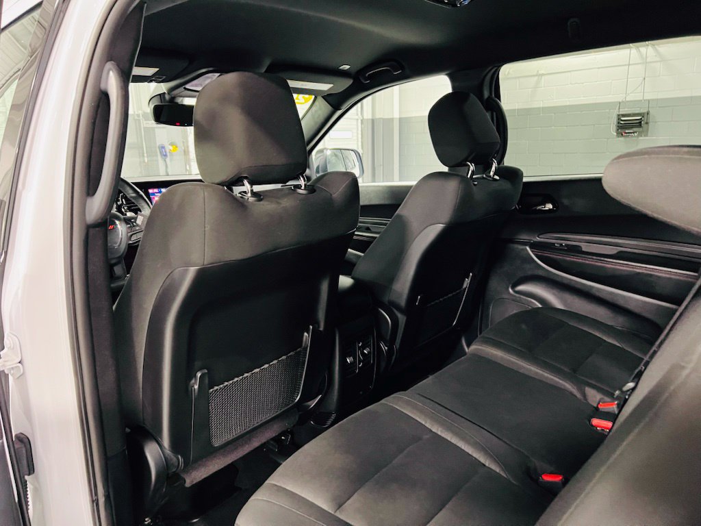 Used 2025 Dodge Durango GT RWD image 25