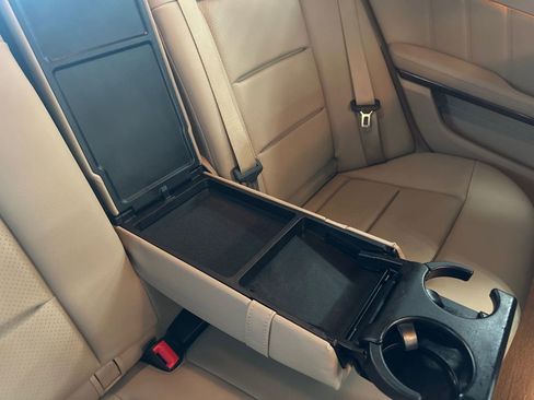 Used 2010 Mercedes-Benz E 350 4MATIC Sedan image 79