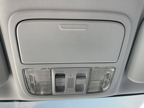 Used 2011 Honda CR-V EX-L image 17