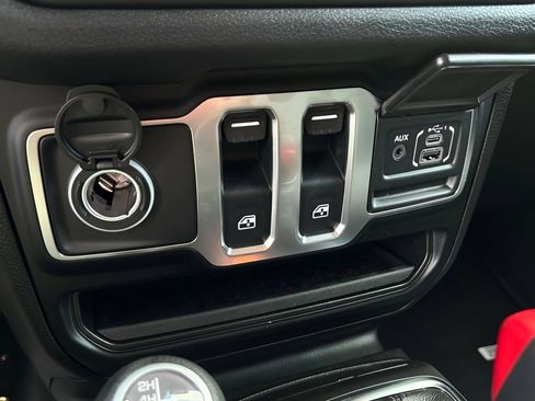 New 2026 Jeep Wrangler Sport AWD/4WD image 19