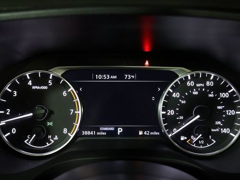 Used 2023 Nissan Rogue SV w/ SV Premium B Package FWD image 16