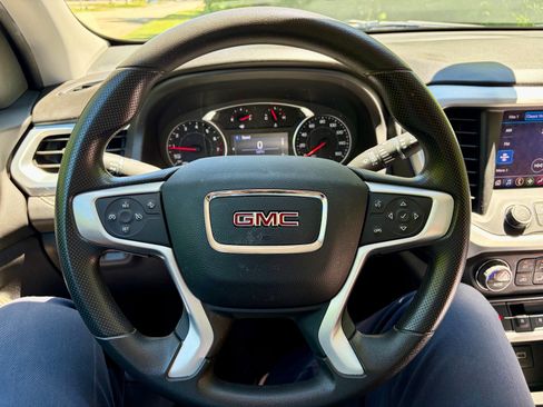 Used 2023 GMC Acadia SLE w/ Driver Convenience Package AWD/4WD image 14