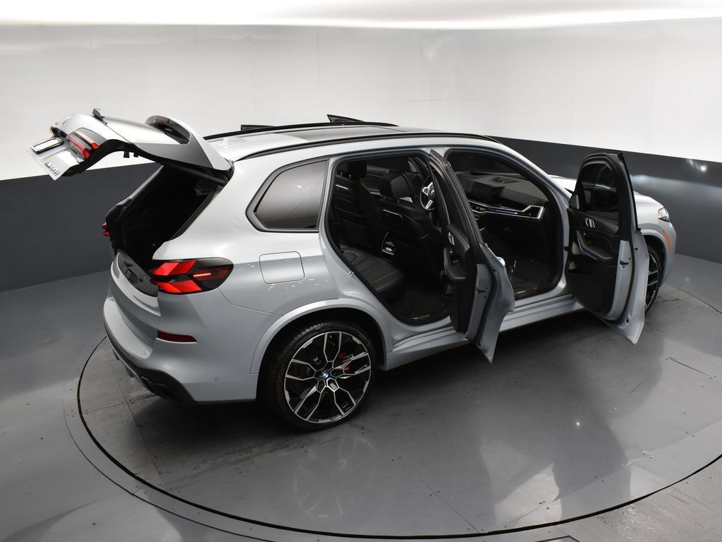 Used 2024 BMW X5 M60i AWD/4WD image 28