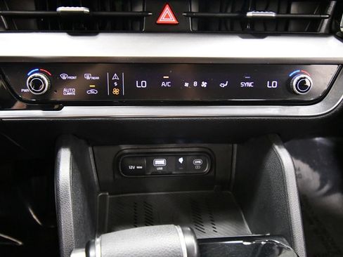 Certified 2023 Kia Sportage EX AWD/4WD image 26