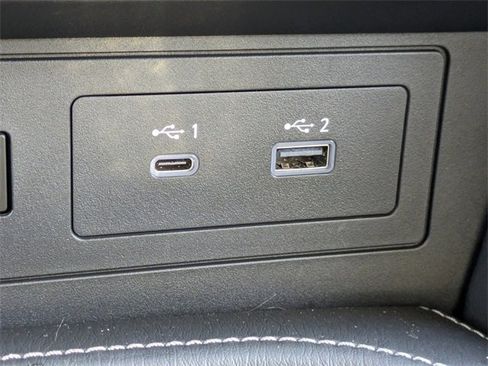 Used 2024 Nissan Armada SL w/ Captain's Chairs Package image 26