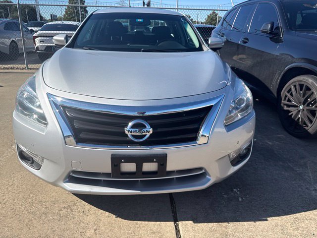 Used 2015 Nissan Altima 3.5 SL FWD image 2