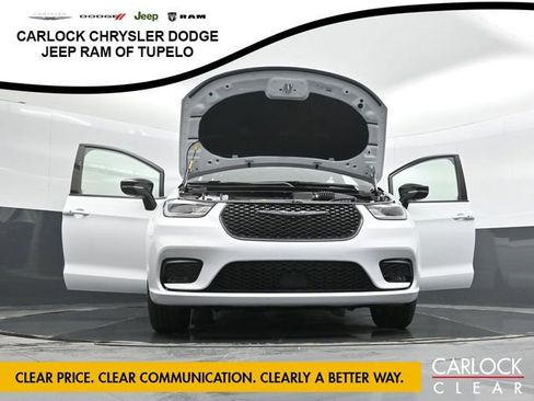 New 2026 Chrysler Pacifica Limited image 70