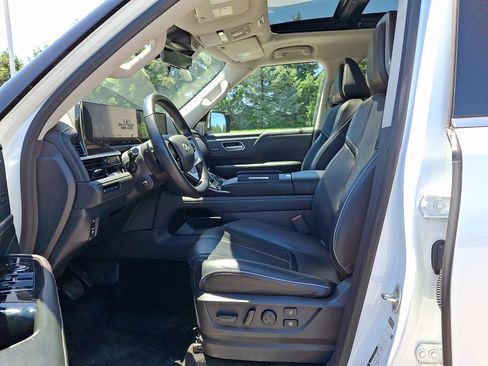 Certified 2025 INFINITI QX80 Sensory AWD/4WD image 15
