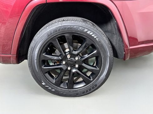 Used 2021 Jeep Grand Cherokee Laredo X AWD/4WD image 27
