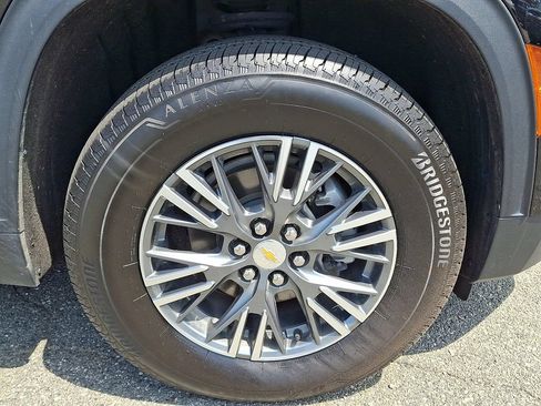 Certified 2024 Chevrolet Traverse LS AWD/4WD image 8