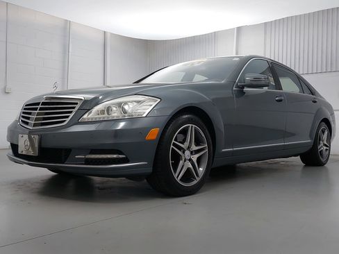 Used 2010 Mercedes-Benz S 550 image 1