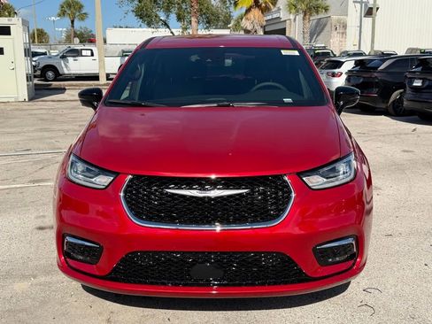 New 2026 Chrysler Pacifica Select FWD image 8