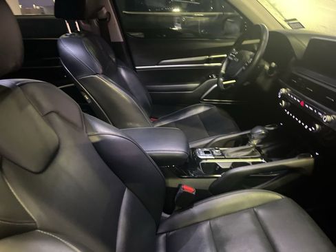 Used 2022 Kia Telluride S image 4