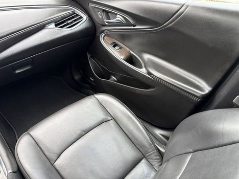 Used 2024 Chevrolet Malibu LT FWD image 15
