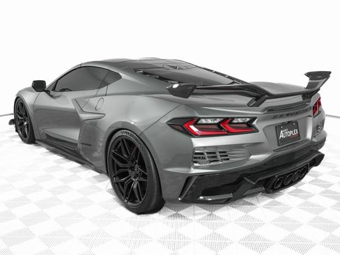 Used 2023 Chevrolet Corvette Z06 w/ Z07 Performance Package image 7