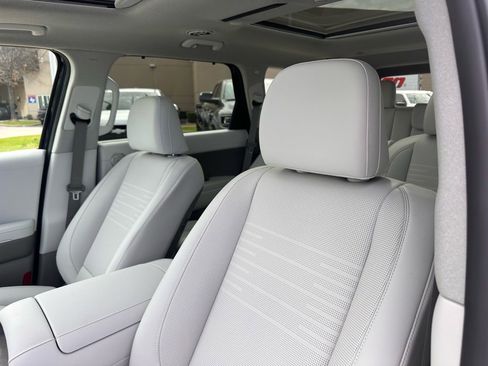 Certified 2026 Hyundai Palisade Limited image 24