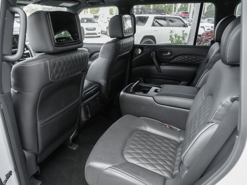 Certified 2023 INFINITI QX80 Sensory w/ Cargo Package AWD/4WD image 18