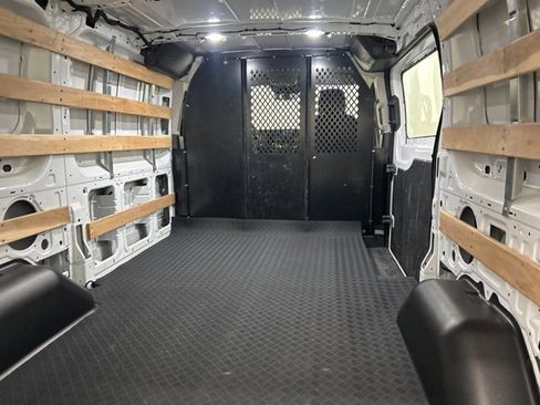 Used 2023 Ford Transit 250 Base image 19