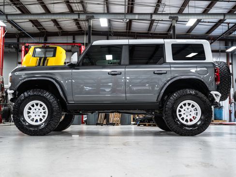 New 2025 Ford Bronco Heritage Edition AWD/4WD image 7