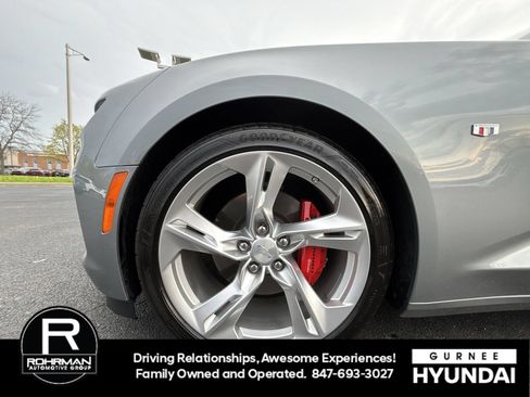 Used 2023 Chevrolet Camaro SS RWD image 11