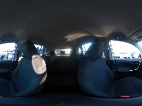 Used 2025 Toyota RAV4 LE image 41