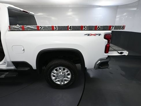 Used 2024 Chevrolet Silverado 2500 LTZ AWD/4WD image 41