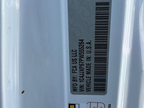 Certified 2023 Jeep Wrangler Unlimited Sahara image 30