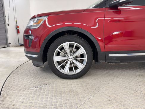 Used 2018 Ford Explorer Limited w/ Equipment Group 301A FWD image 21